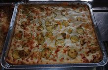 Teglia di Lasagna con le zucchine a Portico di Romagna durante la 1° sagra della lasagna