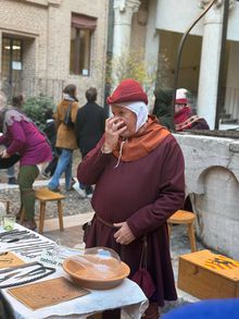 Persone travestite alla festa Autunno Ducale nelle Terre Estensi a Ferrara